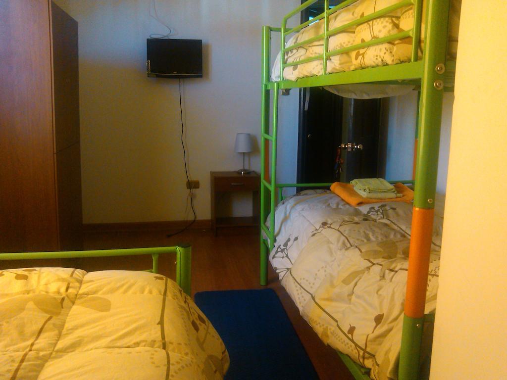 Hostal Barrio Italia Σαντιάγκο Δωμάτιο φωτογραφία